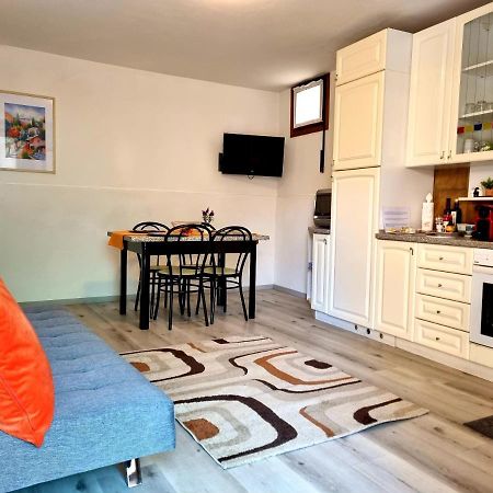 Apartamento Casa Laura Sartori Torri Del Benaco Exterior foto