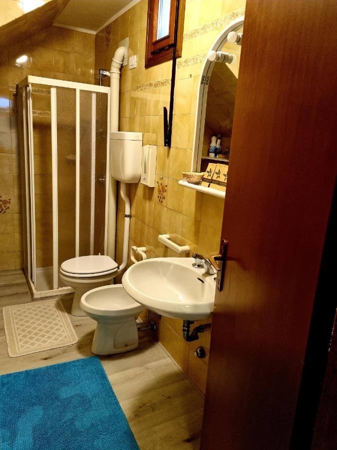 Apartamento Casa Laura Sartori Torri Del Benaco Exterior foto